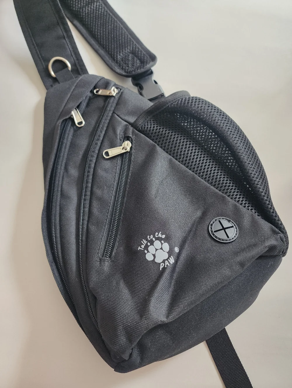 Talk To The Paw Hands-Free Dog Treat Pouch Training, Walking, Jogging Bag